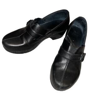 Women's Dansko Black‎ 38 Leather Clogs Shoes Slip-On Buckle